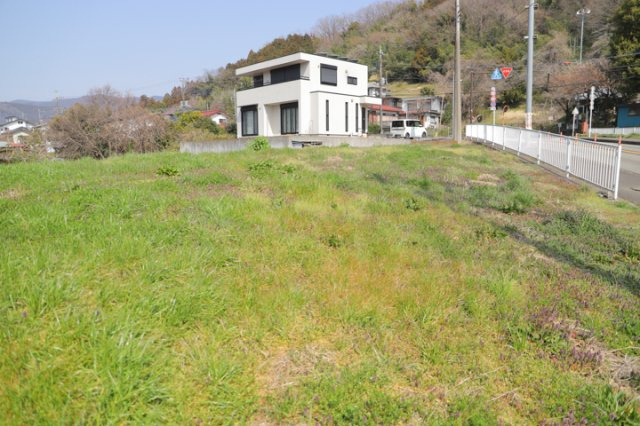 最寄り駅が近いなどの交通アクセスが良い土地だと暮らしやすいですよね。通勤・通学の観点から土地を選ぶことも大切です！自身や家族のライフワークからあったの物件を探しましょう！当社営業がお力になります！