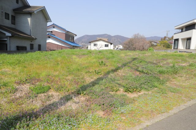 土地探しをしていると都市計画区域という言葉を目にすると思います。法律によって、都道府県知事や国土交通大臣が指定するエリアのことを指しており、都市計画区域は市街化区域と市街化調整区域に分けられています。