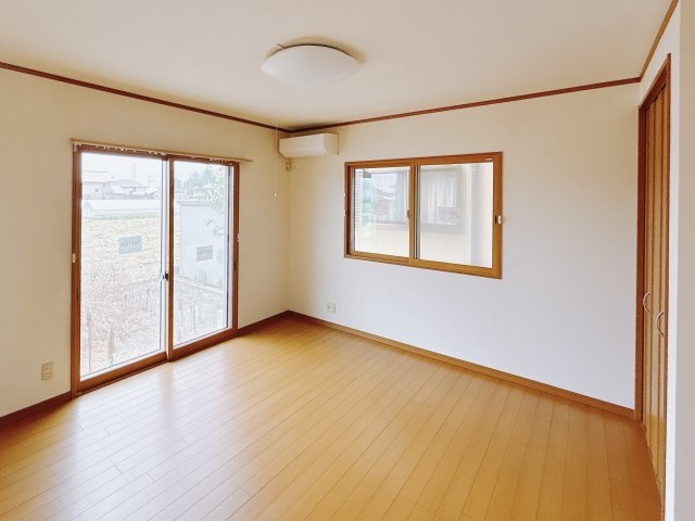 ■1階洋室｜くつろぎ空間にも来客時のゲストルームにも♪