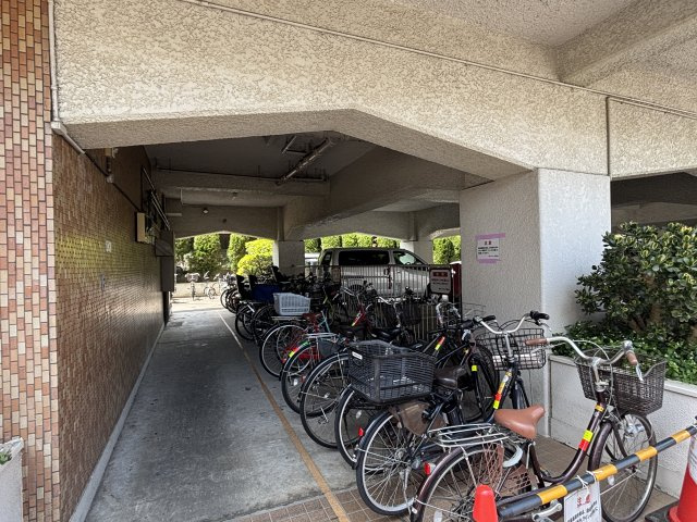 平置き屋内駐輪場