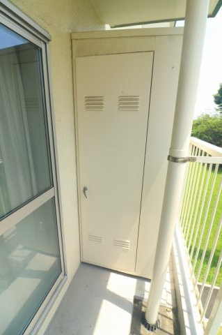 バルコニーに収納付き！