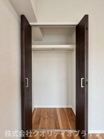 各お部屋に収納スペースを確保しているので、季節物や衣類もすっきり片付きます。
