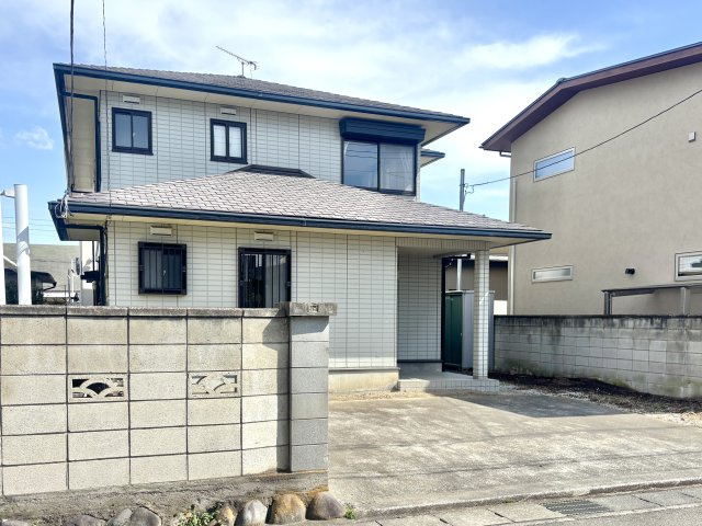 ■外観|シンプルで洗練されたデザインは住まう人の色に染まり、個性を映し出します♪本日見学可能(*＾＾*)