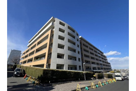 クレストフォルム日吉レインボーズヒルパークサイド棟の外観