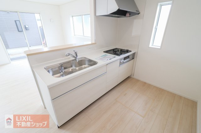 【その他設備】現地完成写真。使いやすい広めのシンク♪