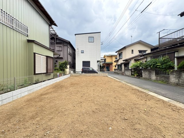 ■東武スカイツリーライン「武里」駅徒歩11分　■土地面積約30坪　■近隣に商業施設充実！　■備後小学校徒歩4分(300ｍ)・武里中学校徒歩11分(850ｍ)