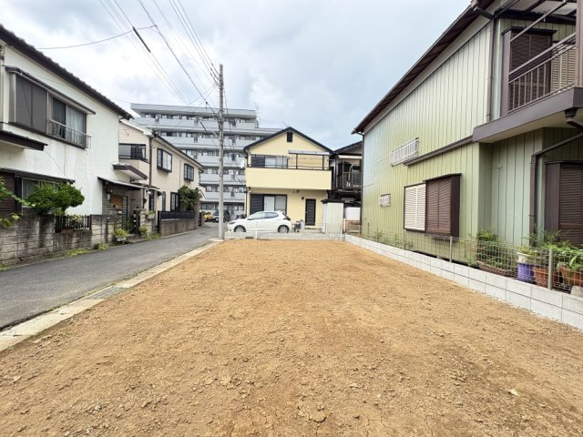 ■東武スカイツリーライン「武里」駅徒歩11分　■土地面積約30坪　■近隣に商業施設充実！　■備後小学校徒歩4分(300ｍ)・武里中学校徒歩11分(850ｍ)