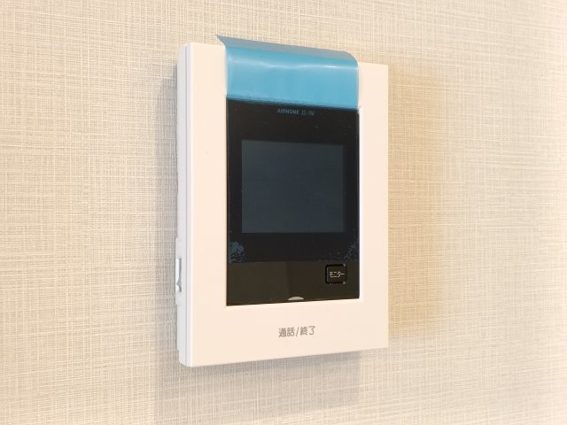 【TVモニター付きインターフォン】　手肌に優しく、家事の時短にもなる食洗機を完備。