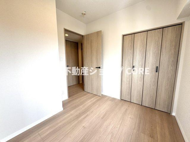 全居室に収納を完備しておりますので、居室の全空間を有効活用出来ます。　
