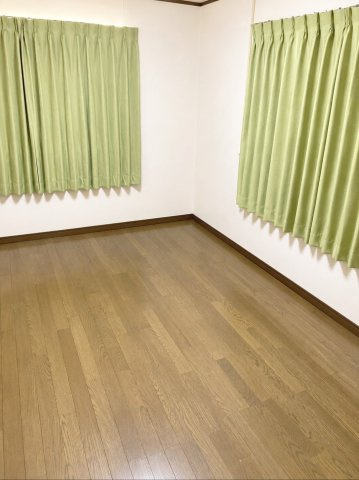 2階洋室です！　※AI加工により家具・荷物を消去しています（現況優先）