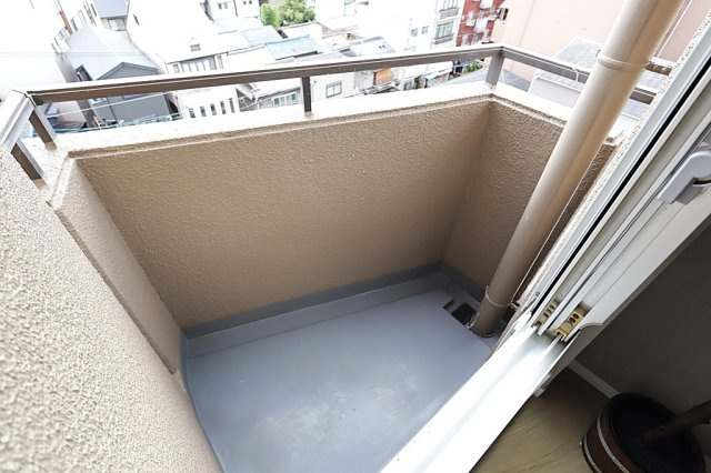 南向きの室外機置場です☆