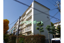 竹の台団地C2棟の外観