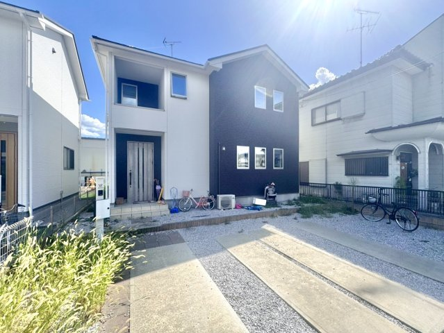 ■外観｜特徴のある個性的な住まいと美しい街並み、そして住みやすい環境を、ぜひ現地でご覧になりませんか。お気軽にお問合せください(^^)　