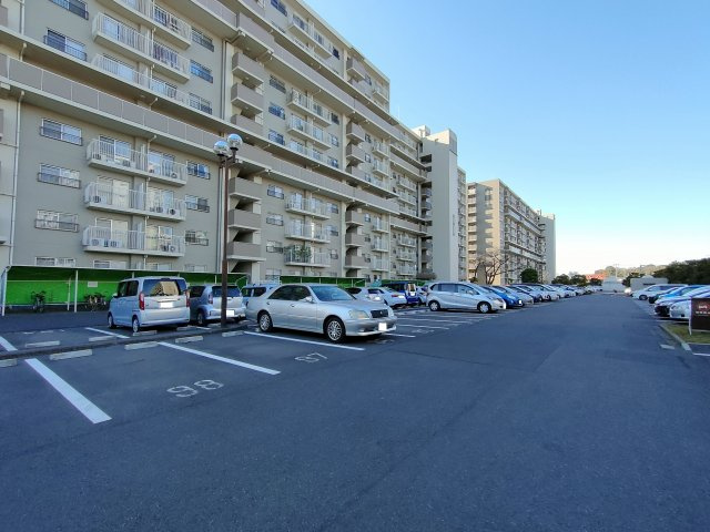【駐車場】