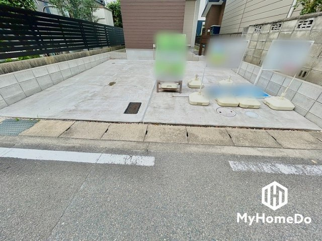 駐車スペースを2台分確保、来客時にも便利です