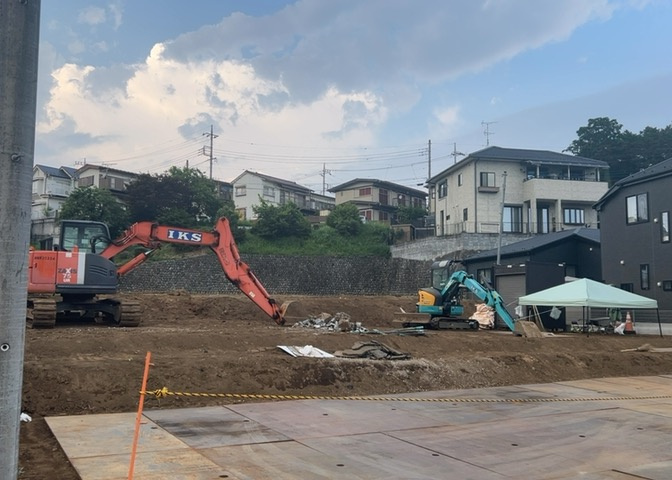 物件の詳細については、現地を見てわかること以外に、役所や法務局などで調べないとわからないことがあります。そのため、現地に行く場合は、もしこの物件を買ったらどのような生活ができるかをイメージしましょう。
