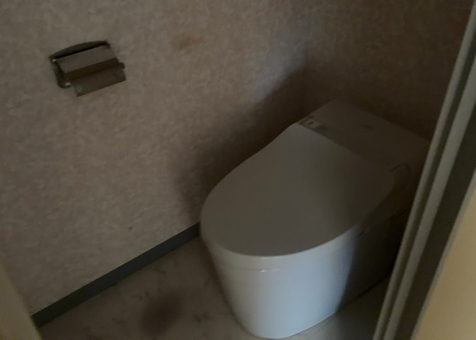 トイレは大きさや形、機能、抗菌性などが異なる多種多彩なタイプが各メーカーから出ています。それぞれに良さがあるため、事前にどういったタイプのトイレがいいのかをご家庭内で決めて、内見に行くといいでしょう。