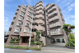 セザール第二蓮根の外観