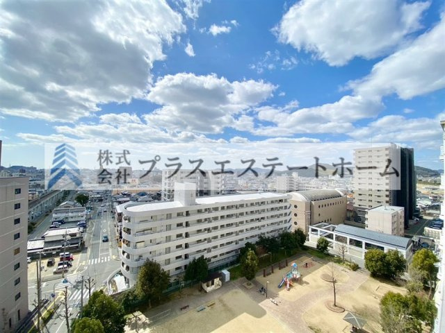 ◎11階建ての最上階♪　◎LDKから姫路城が望めます♪　◎昨年複層ガラス窓枠リフォーム済♪　◎最上階につき通風良好♪　◎近隣商業施設充実でお買い物も楽々便利♪
