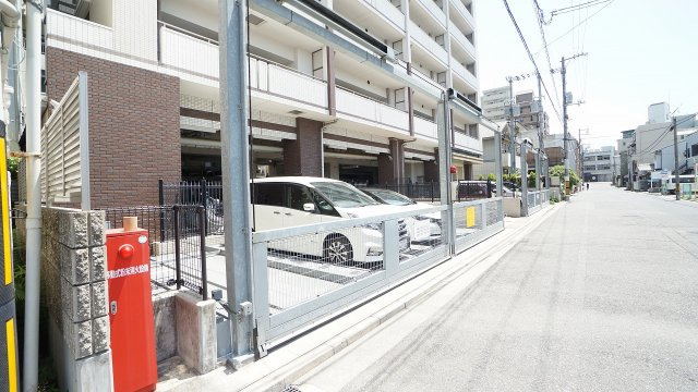 機械式駐車場　空きあり