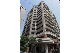 クレスタ梅田EASTアヴァンツィオの外観