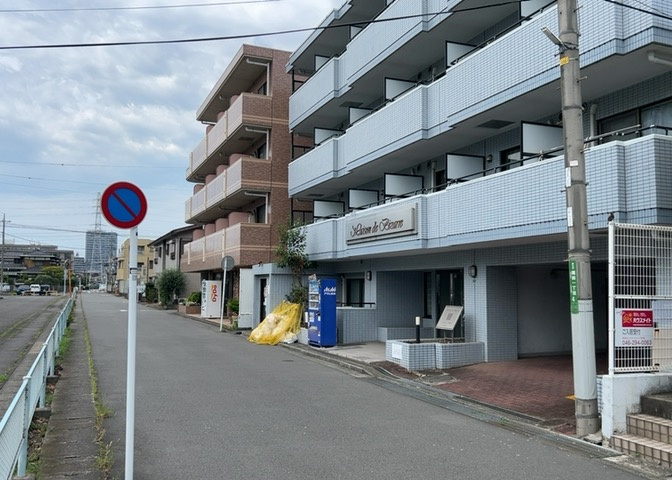 外観はマンション管理がされているかの目安になります。築年数が古いと、壁面は劣化してひび割れが生じることも！建物が古びていても細かいところが修繕されていると、きちんと管理されているなぁと感じるでしょう。