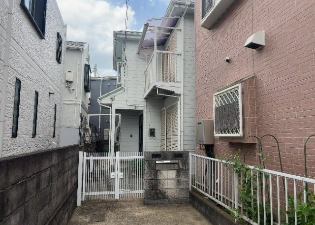 物件の詳細については、現地を見てわかること以外に、役所や法務局などで調べないとわからないことがあります。そのため、現地に行く場合は、もしこの物件を買ったらどのような生活ができるかをイメージしましょう。
