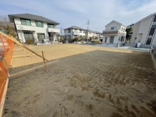 建築条件なし宅地。2号地南西側からの現地写真です。