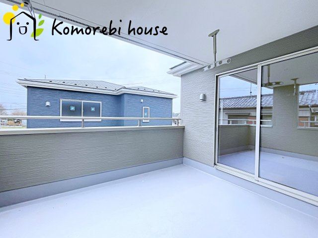 陽当たり良好なバルコニーです