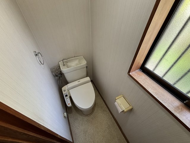 1Fトイレです