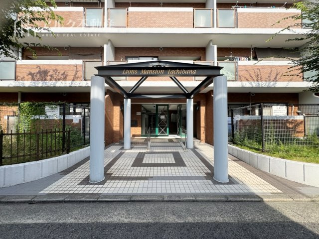 マンションアプローチ
