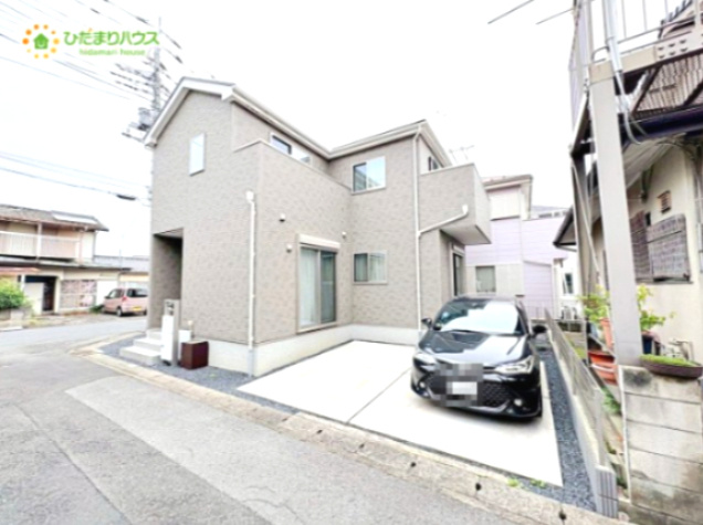 デザイナーズ調の外観はオシャレです！
