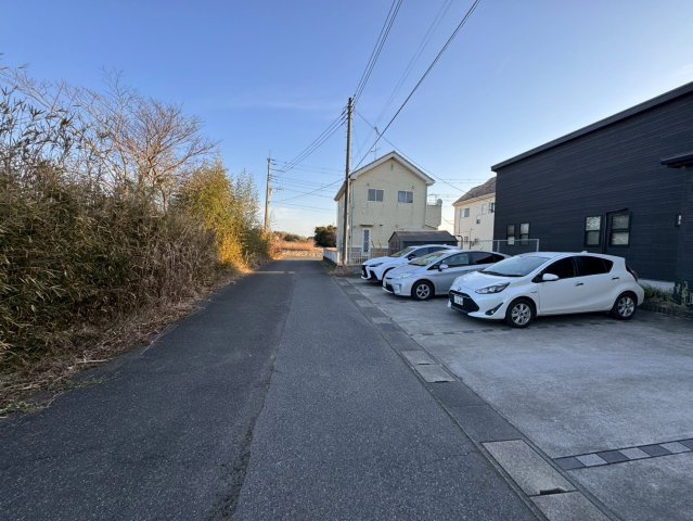 前面道路は幅員5.5ｍ☆駐車もラクラク♪