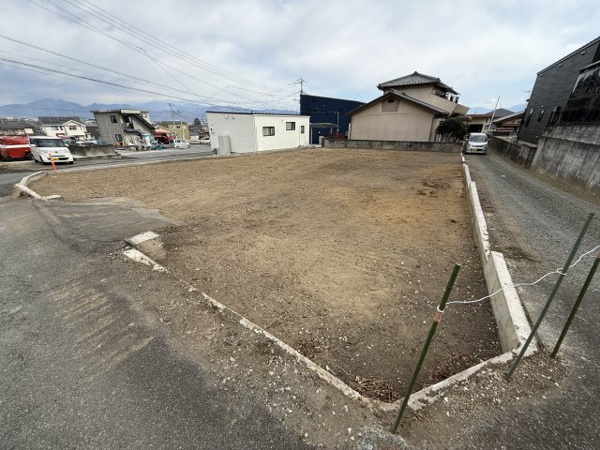 【南アルプス市山寺　売地の外観】