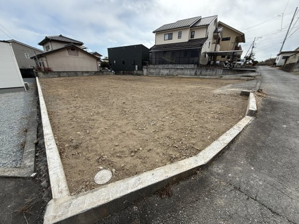 【南アルプス市山寺　売地の外観】