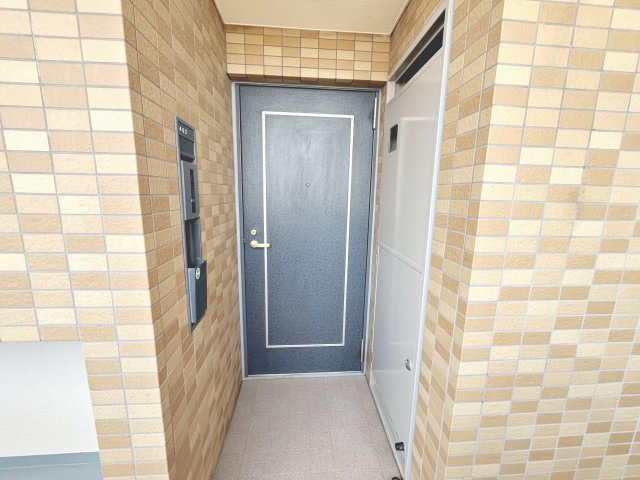 収納もある玄関です