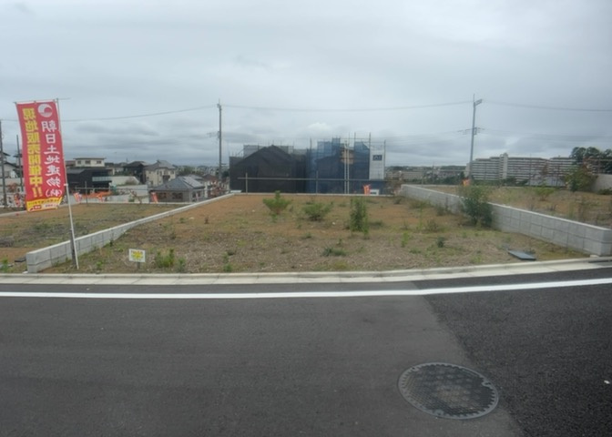 家を建てる前提で土地を探している場合、地盤の丈夫さは譲れない条件の一つです。地盤が脆弱だと追加工事が必要となります。また、過去に地盤沈下や液状化現象を起こした土地は、できるだけ避けた方がいいでしょう。