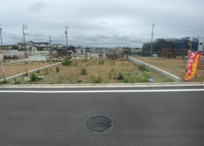 物件の詳細については、現地を見てわかること以外に、役所や法務局などで調べないとわからないことがあります。そのため、現地に行く場合は、もしこの物件を買ったらどのような生活ができるかをイメージしましょう。