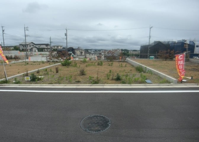 家を建てる前提で土地を探している場合、地盤の丈夫さは譲れない条件の一つです。地盤が脆弱だと追加工事が必要となります。また、過去に地盤沈下や液状化現象を起こした土地は、できるだけ避けた方がいいでしょう。