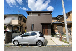 生駒市小明町中古戸建の外観