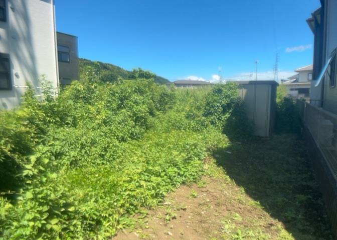 人が暮らすうえで日光は大切な要素となります。日当たりの良さは譲れないポイントですね。併せて近くに大きな建築物の建築予定がないか、あるいはそれが可能な土地が近くにないか事前に確認することもお勧めします。