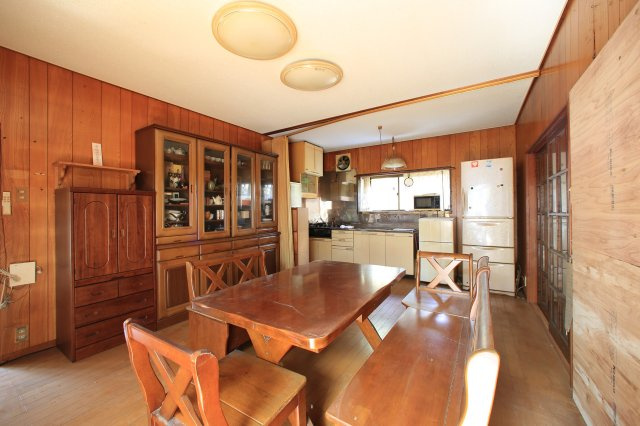 ご家族で過ごせる14帖のLDK。