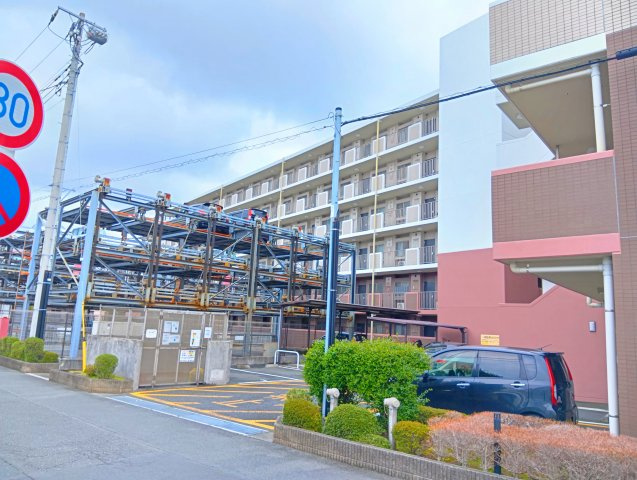 敷地内駐車場があります。