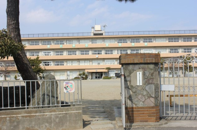 小名浜第二小学校まで1、600m　徒歩20分