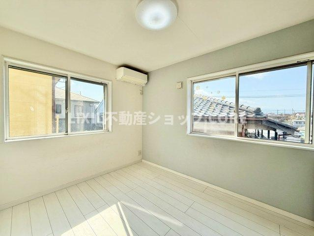 2面採光で光を集めるプライベートルームはゆっくりと落ち着く空間です。　