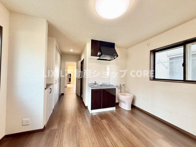 家族の一体感を感じられる広々としたリビングスペース。家族の笑い声が今にも目に浮かびそう。　