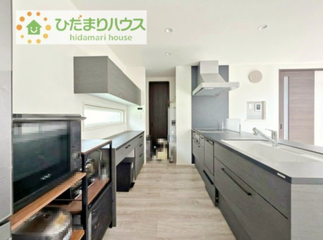 パントリー完備で散らかりがちなキッチン回りもラクラクお片付けできちゃいます！(*^-^*)