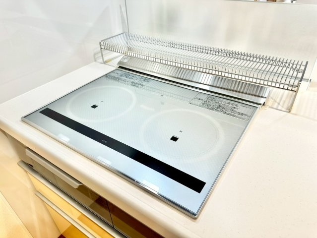 火を使わず安心なIHクッキングヒーター☆