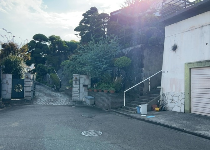 土地探しをしていると都市計画区域という言葉を目にすると思います。法律によって、都道府県知事や国土交通大臣が指定するエリアのことを指しており、都市計画区域は市街化区域と市街化調整区域に分けられています。