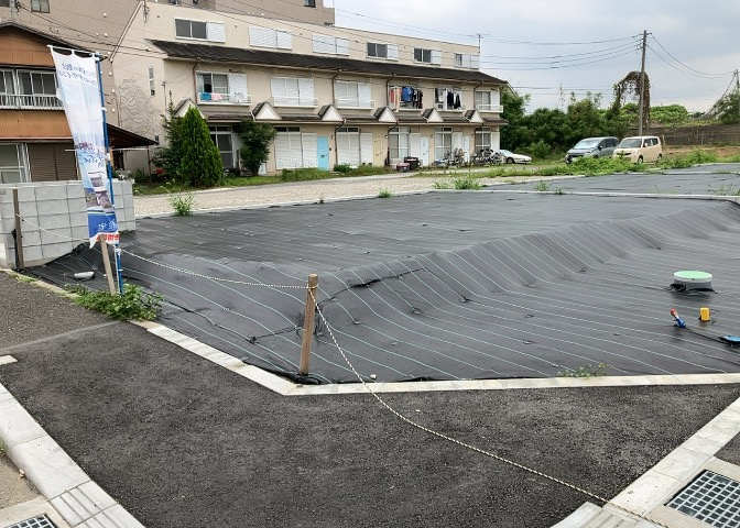 家を建てる前提で土地を探している場合、地盤の丈夫さは譲れない条件の一つです。地盤が脆弱だと追加工事が必要となります。また、過去に地盤沈下や液状化現象を起こした土地は、できるだけ避けた方がいいでしょう。